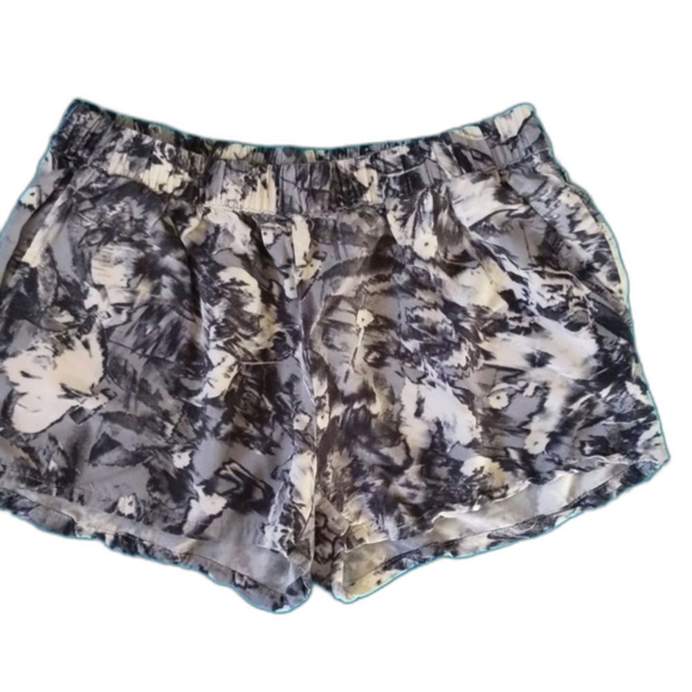 5/$55 Fabletics elastic waistband shorts - Small - black white tie dye pattern